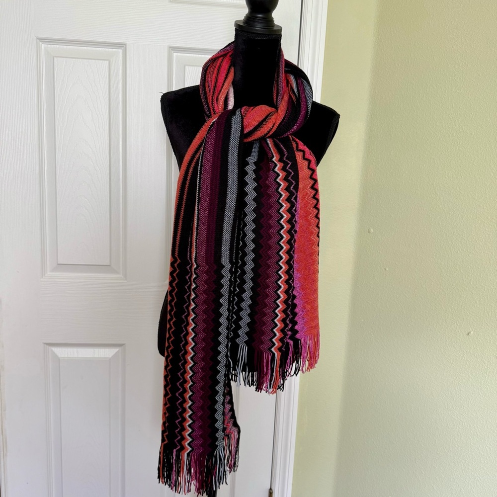 NEW Missoni Wool Blend Zigzag Large Scarf Shawl - Picture 7 of 10